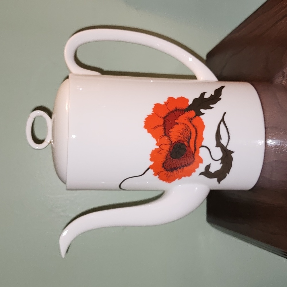 Wedgewood China Cornpoppy / Susie Cooper Large Coffee Pot Discontinued